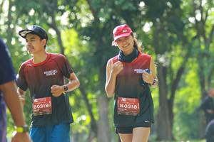 BIB: 0319, 0318
                            <button type="button" onclick="openModal(5125893)" class="btn btn-primary btn-sm float-right btn-popup" data-toggle="modal" data-target=".modal-high-quality">
                        <i class="fas fa-shopping-cart"></i> Add to Cart
                    </button>
                                            <button type="button" onclick="isThisMe(5125893, true)" class="btn btn-success btn-sm float-right btn-popup btn-isme hidden" data-toggle="tooltip" data-placement="bottom" title="นี่คือรูปของคุณใช่ไหม คลิกที่นี่เพื่อเอาเข้าอัลบั้ม">
                        <i class="fas fa-plus"></i> Add to album
                    </button>
                    <button type="button" onclick="isThisMe(5125893, false)" class="btn btn-warning btn-sm float-right btn-popup btn-isnotme hidden">
                        <i class="fas fa-ban"></i> Remove from album
                    </button>